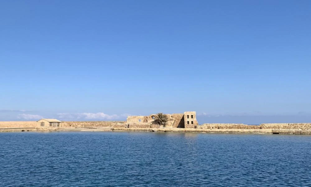 Κρήτη: Διάσωση λουόμενης στην παραλία των Γουρνών Ηρακλείου